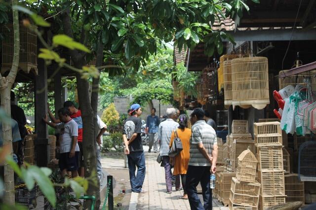 Pasar Unik dari Berbagai Daerah di Indonesia