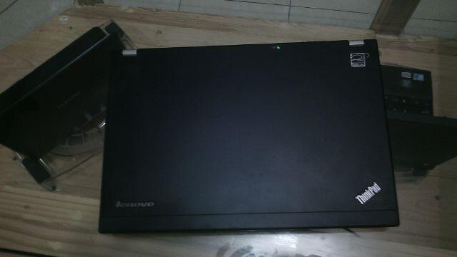 Laptop LENOVO THINKPAD X220