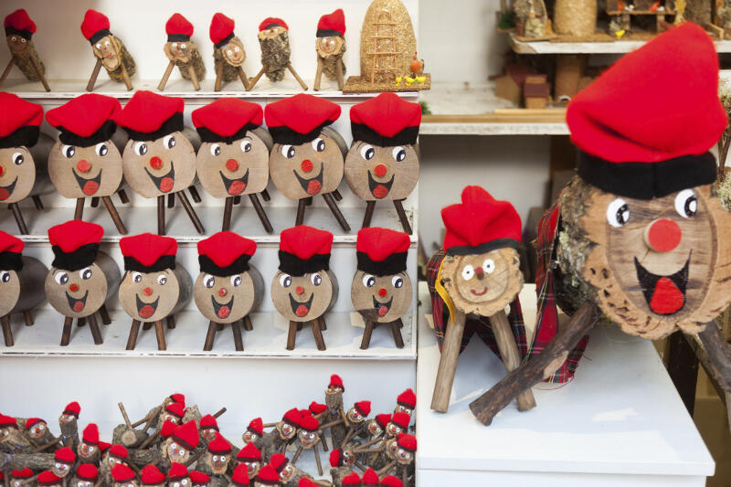 8 Tradisi Liburan yang Unik di Dunia