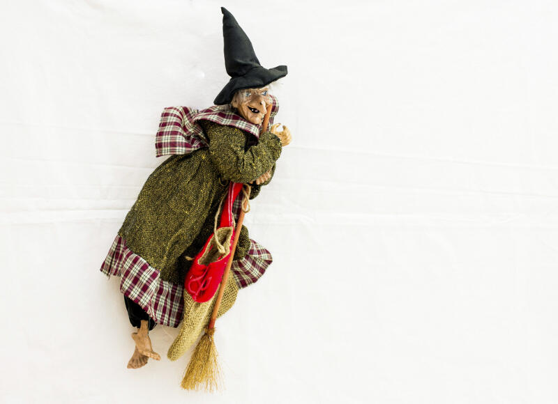 8 Tradisi Liburan yang Unik di Dunia