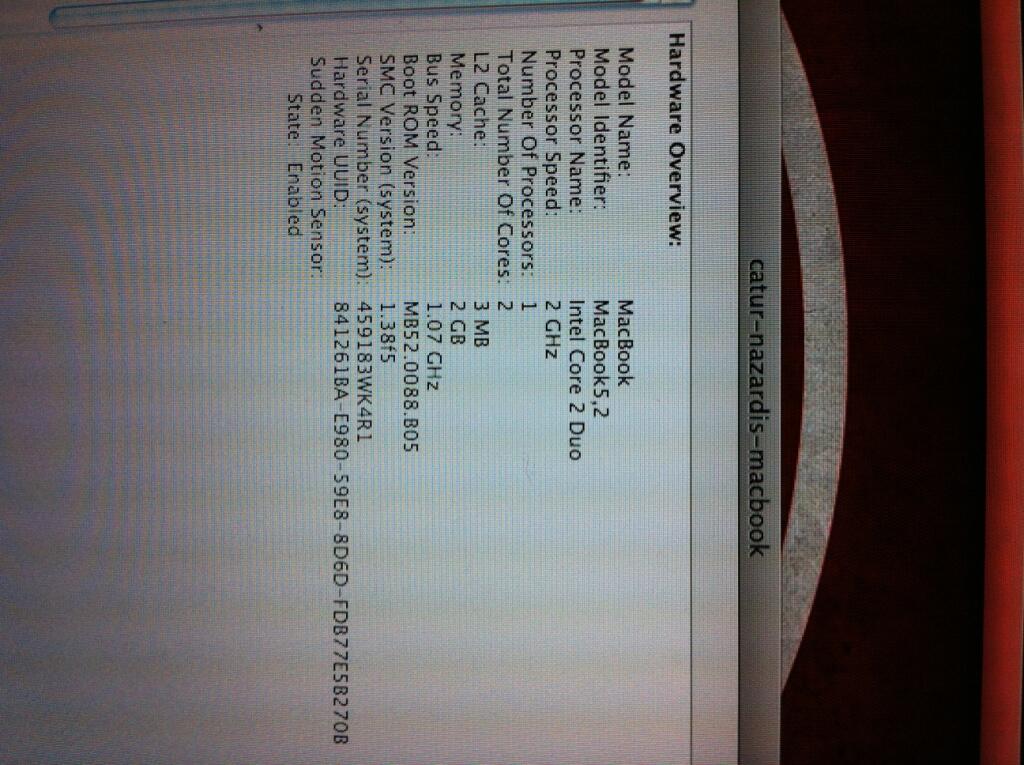 Jual Cepat Macbook White-Late 2009 Intel Core 2 Duo 2Ghz RAM 2Gb HD 120 Gb, mulus