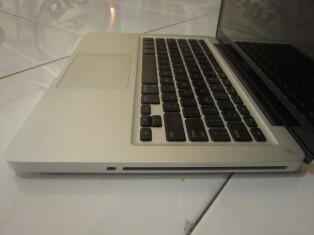 MACBOOK PRO 7.1 Core2Duo Ram4GB HD250GB VGA NVIDIA