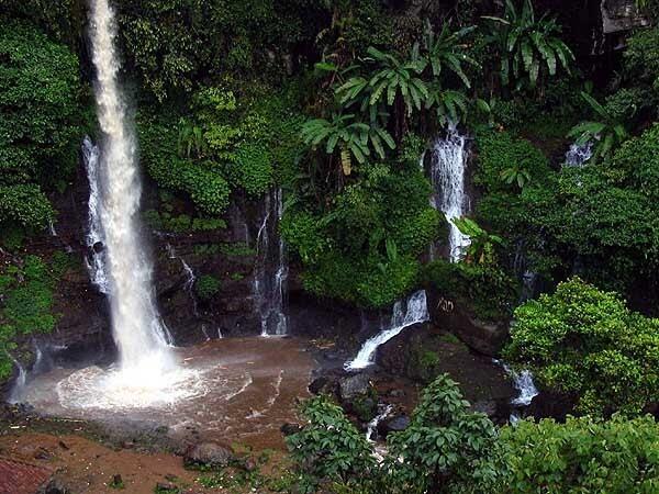 12 Air Terjun Tertinggi Di Indonesia