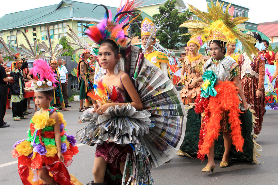 1st Banjar Fashion Carnaval - Festival Budaya Pasar Terapung 2014
