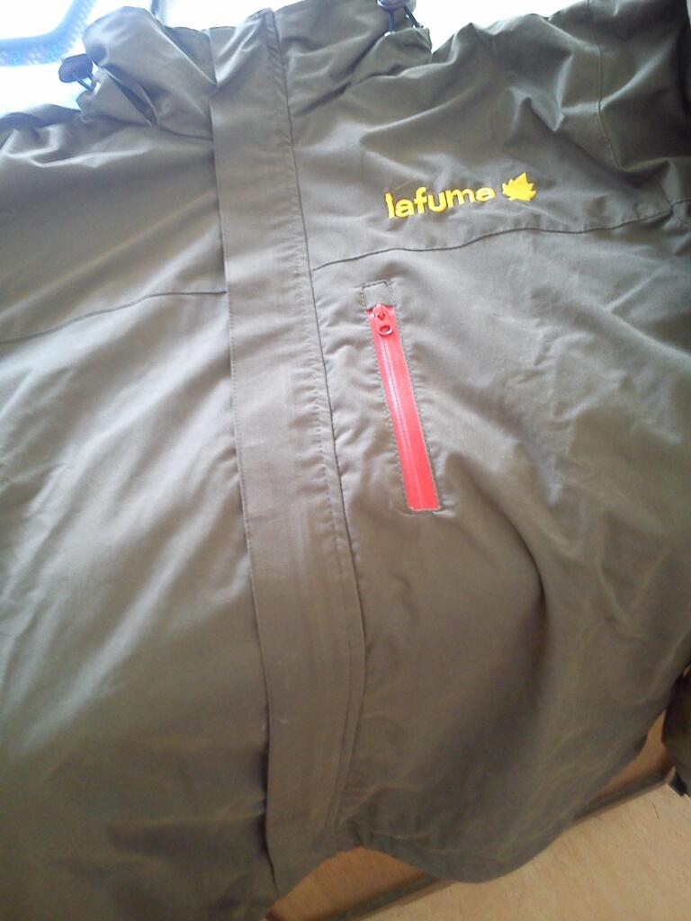 jual murah jaket gunung LAFUMA 150rb ajah ( murah )