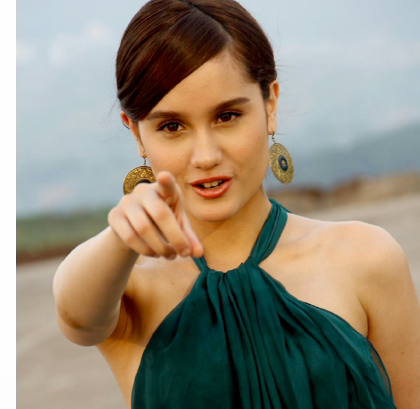 (full mulus)Cinta Laura Gandeng &rdquo;Adik&rdquo; Ronaldo