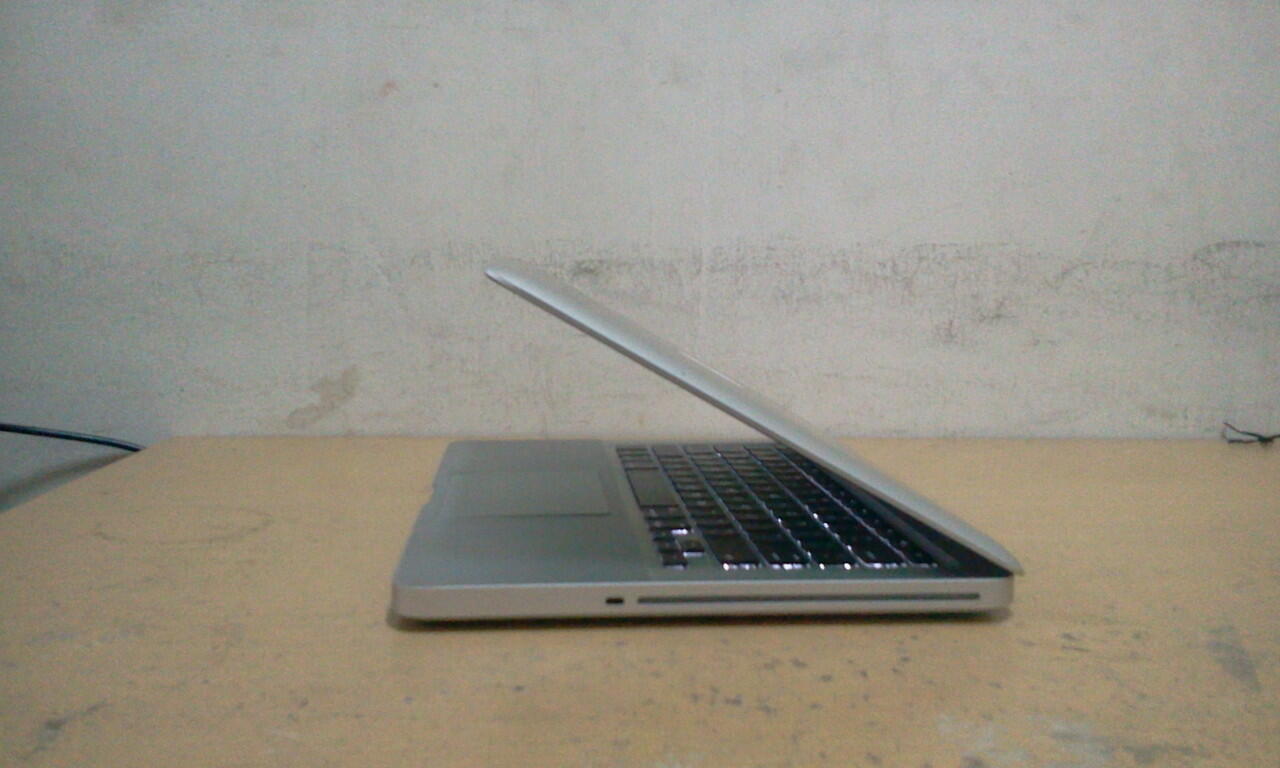 APPLE MACBOOK PRO 7.1 (SECOND) 13.3″ MID 2010