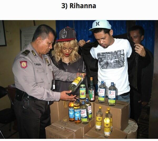Bagaimana Seleb Luar Negeri tinggal di Indonesia. Ngakak gan.