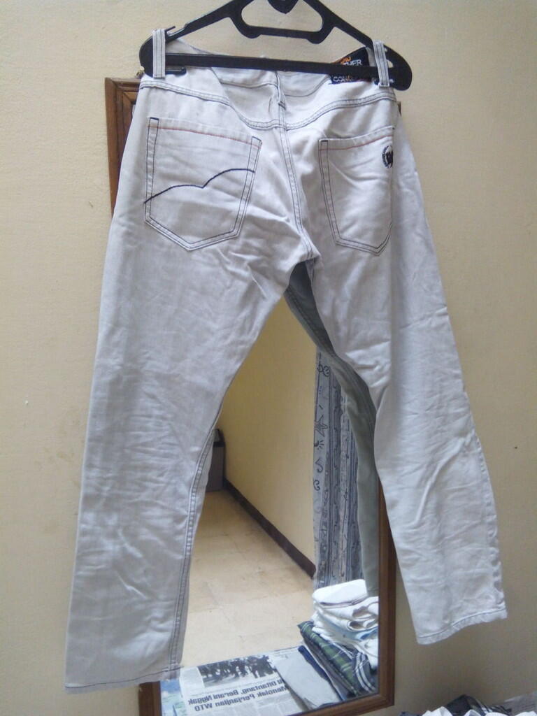 Terjual bongkar bongkar celana  jeans  2nd wrangler 