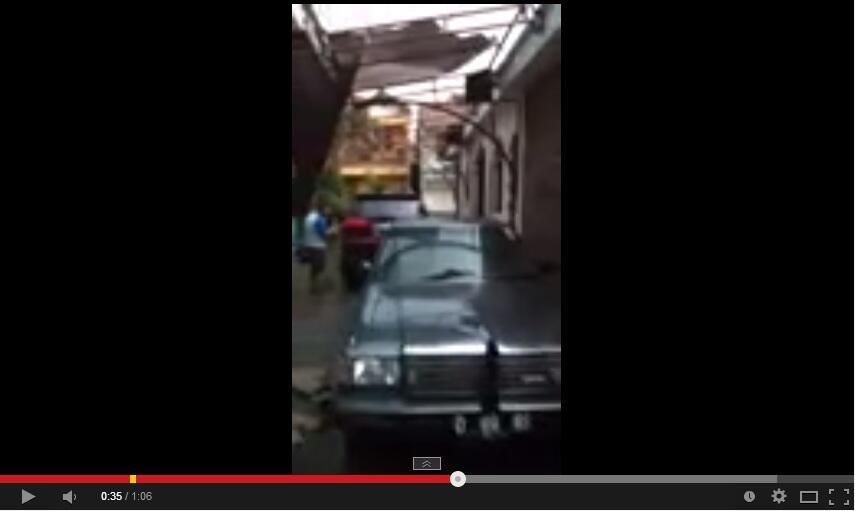 Foto dan Video Bencana Tornado di Bandung