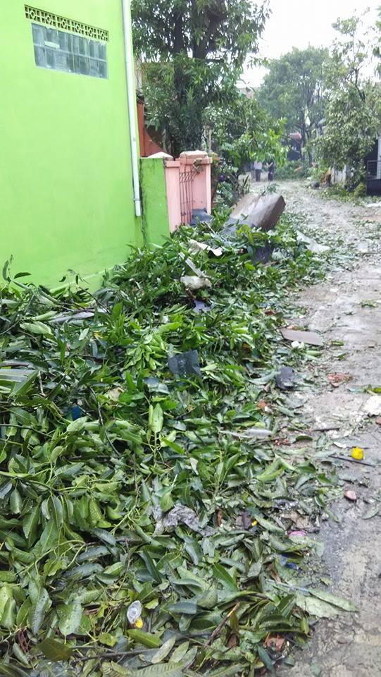 Foto dan Video Bencana Tornado di Bandung