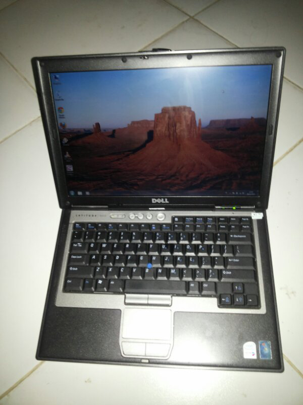 LAPTOP DELL LATITUDE D620 - CENGKARENG
