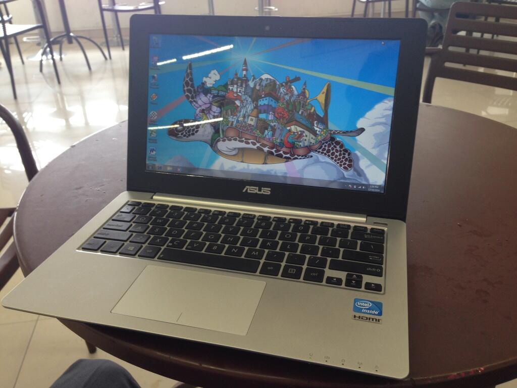 LAPTOP ASUS X201E HITAM MULUS