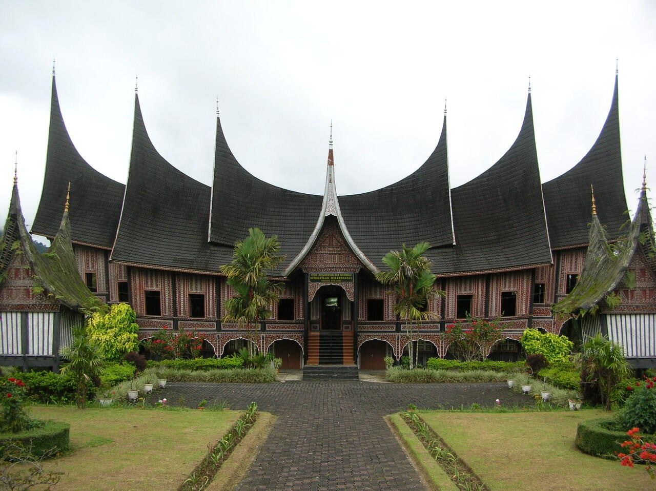 welcome to padang city