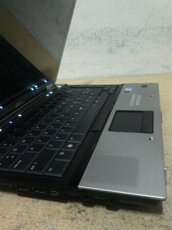 NOTEBOOK HP ELITBOOOK 6930P LAYAR 13INCH CORE2DUO RAM 2GB HDD 80GB DVDRW