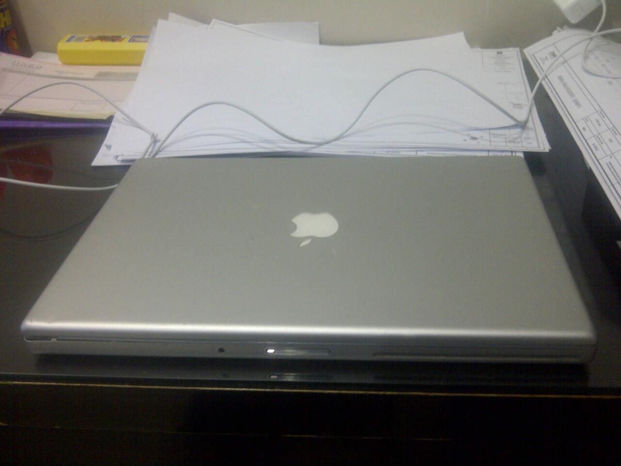 Laptop macbook pro 3.1 Surabaya Murah