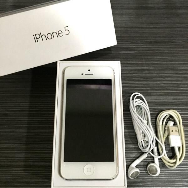 Jual cepat IPHONE 5 16gb WHITE, Mulus 99%!
