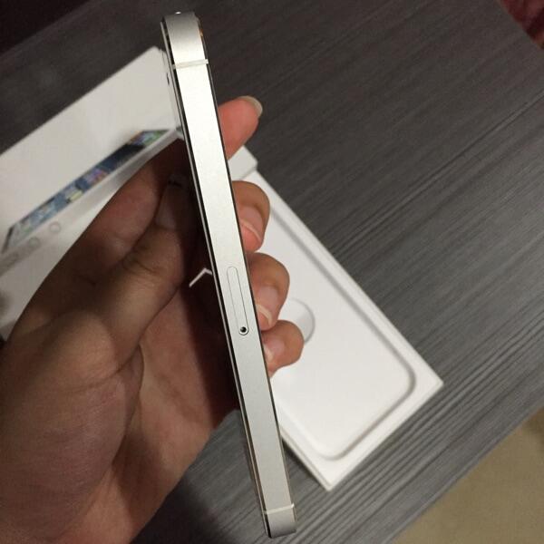 Jual cepat IPHONE 5 16gb WHITE, Mulus 99%!