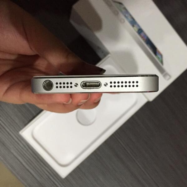 Jual cepat IPHONE 5 16gb WHITE, Mulus 99%!