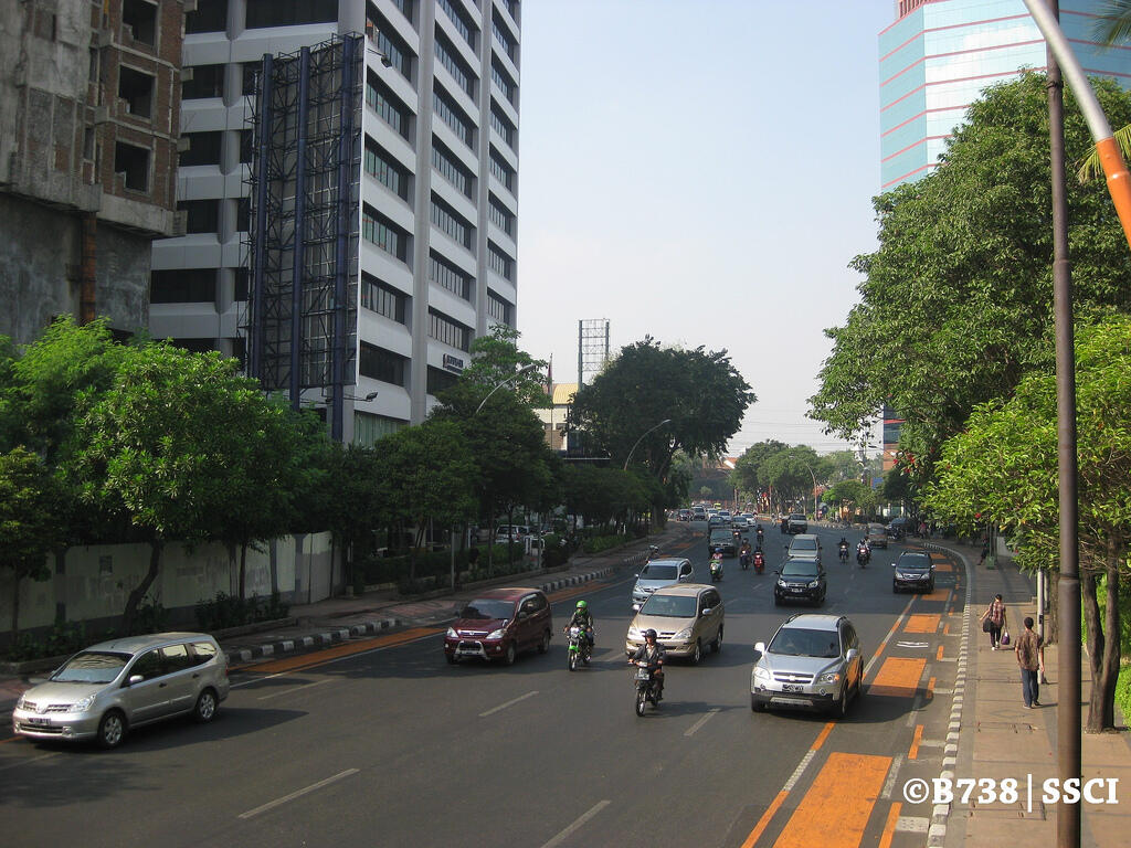 Trotoar Dipel, Masyarakat Surabaya Malu Buang Sampah