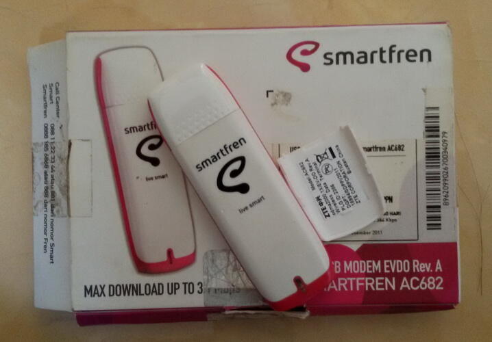 Modem USB Smartfren ZTE AC682 Fullset Normal