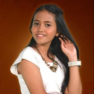 Hanin Dhiya Juara 2 Rising Star Indonesia 2014