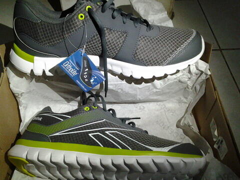 Sepatu Outdoor Adidas: Duramo Goretex, Jawpaw, Kurobe, Hydroterra Shandal, Slip On
