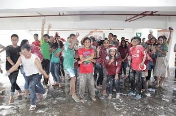 &#91;FR&#93; Seru-seruan KASKUS Officer di Acara Tutup Tahun 2014