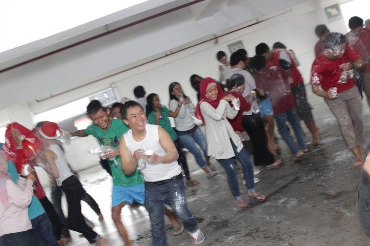 &#91;FR&#93; Seru-seruan KASKUS Officer di Acara Tutup Tahun 2014