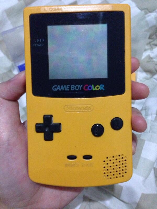 Wts gameboy color rare + 3 kaset nya
