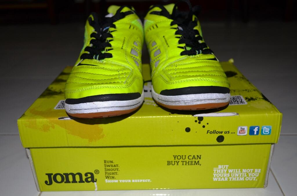 Terjual Sepatu Futsal Diadora dan Joma Dribling  KASKUS