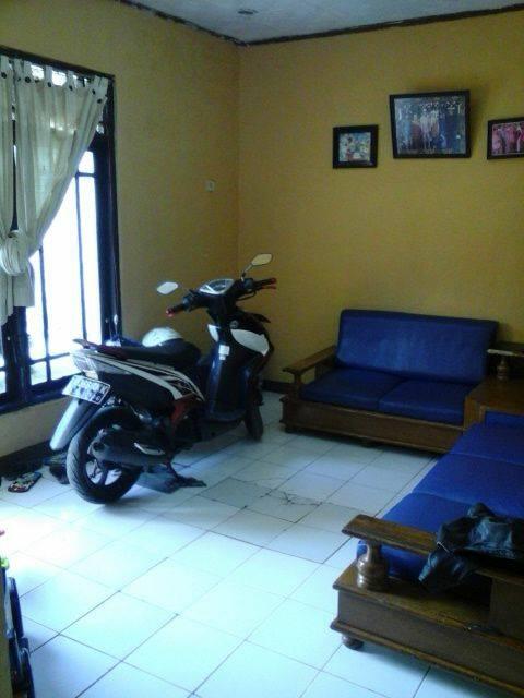 Rumah milik sendiri ( Pribadi )