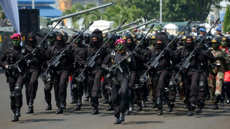 Sniper buatan Indonesia yg di takuti malaysia dan negara lain
