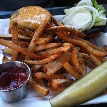 I KNOW...ITS REAL BURGER !.........MASUKKKK BURGER MANIA!