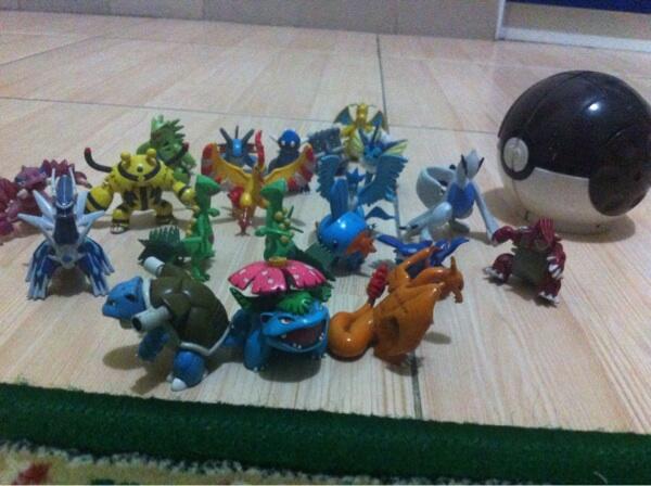 Pokemon takara tomy action figure