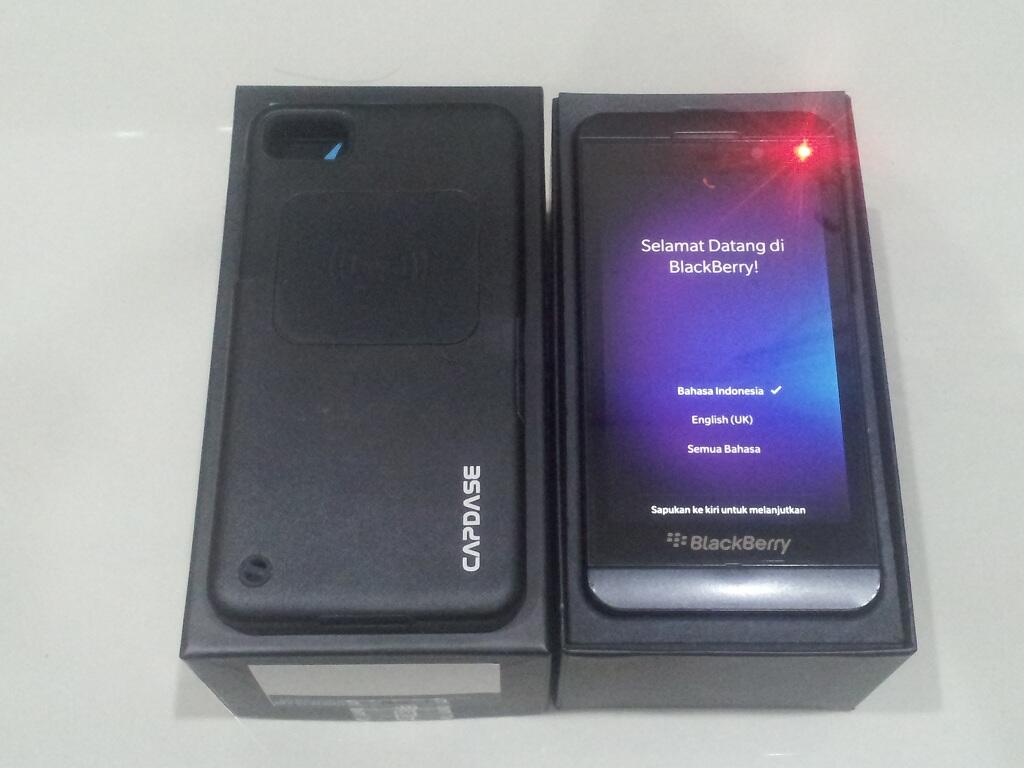 Blackberry Z10 - Fisik alakadarnya Fullset original - COD BANDUNG