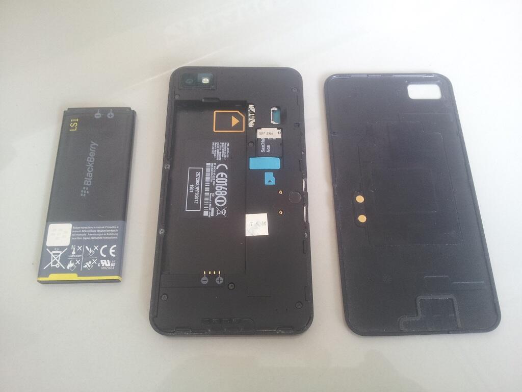Blackberry Z10 - Fisik alakadarnya Fullset original - COD BANDUNG