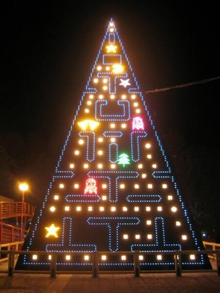 11 pohon natal yang unik dan aneh