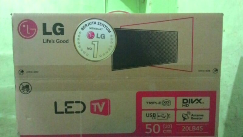 DIJUAL CEPAT. TV LED LG 20LB450 (murah model baru)