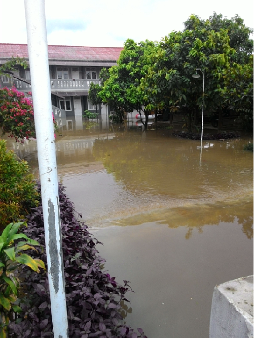 Foto Banjir Sukabirus, Dayeuhkolot - Kab. Bandung &#91;Anak Telkom Masuk&#93;