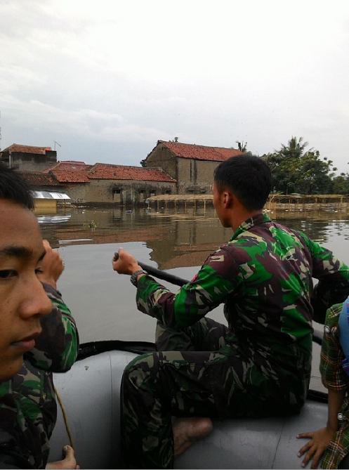 Foto Banjir Sukabirus, Dayeuhkolot - Kab. Bandung &#91;Anak Telkom Masuk&#93;