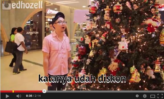 Ariana Grande Santa Tell Me PARODI ! (Natal Jomblo)