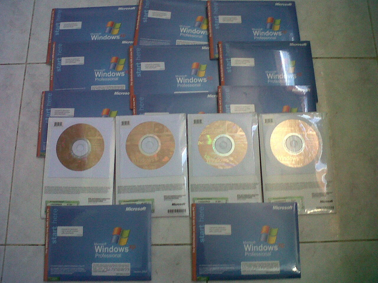 WINDOWS 7 PRO 32/64 BIT SP1 jaminan garansi silahkan mampir lapak kami