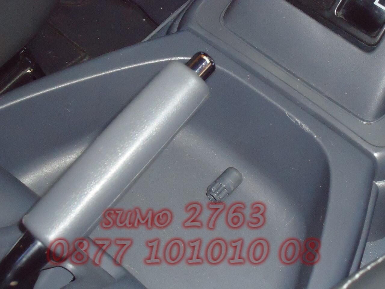 Jual wts : macam2 accessories untuk innova.banyak 