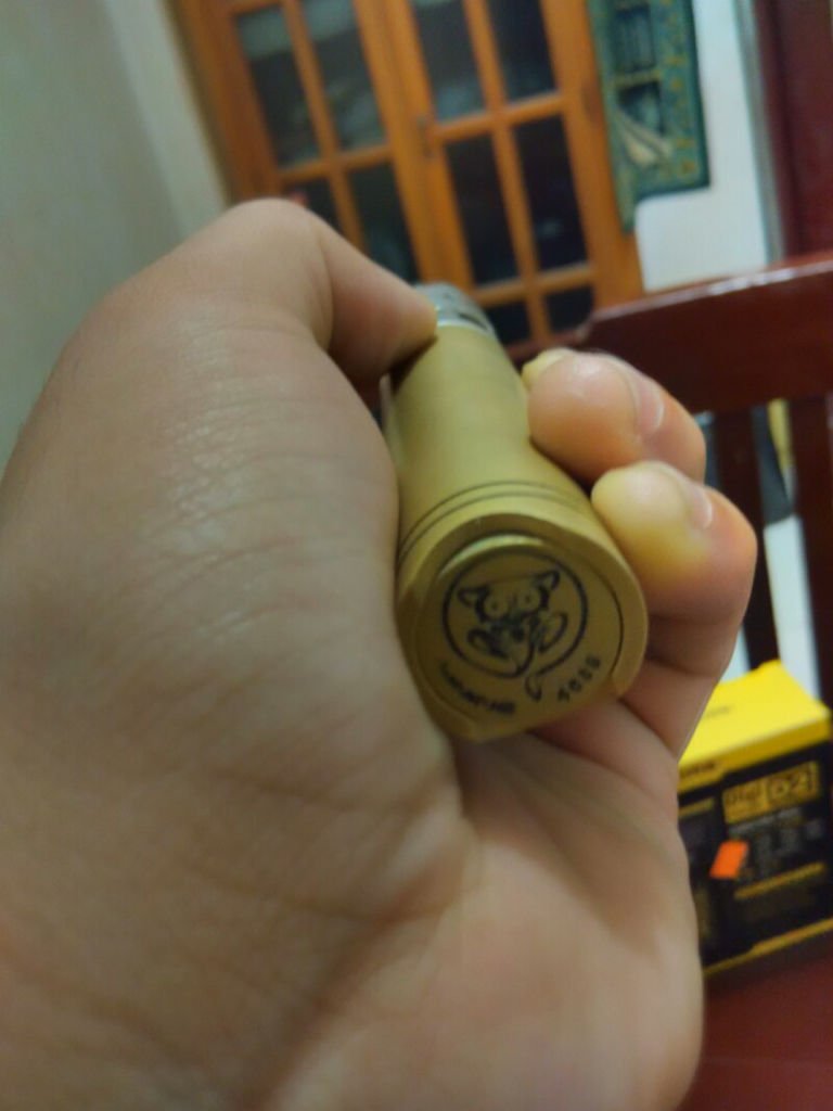 vaporizer 2nd ( second ) full set ( nitecore D2 , samsung 2500mAh , perseus genesis )