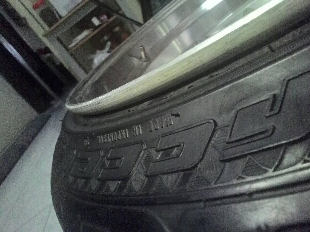 jual velg borbet r17 8,5-10 ban 205/40 - 215/40