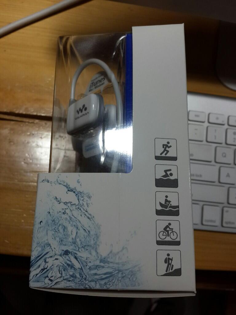 SONY WALKMAN NWZ-W273S TAHAN AIR BISA RENANG HARGA BUNUH DIRI SOLO BOYOLALI