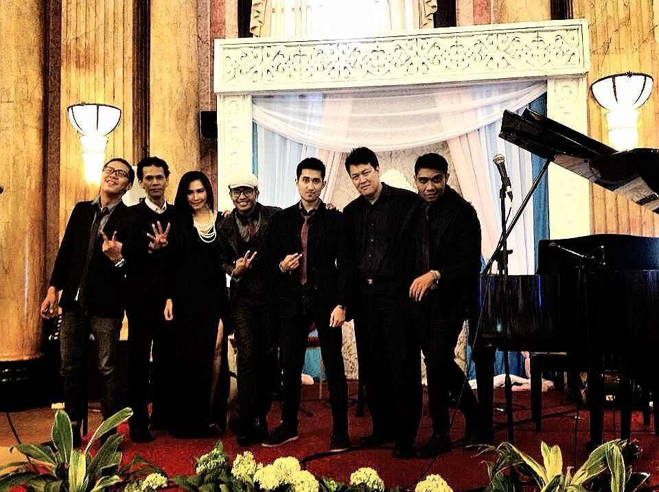 ANDA BUTUH BAND Akustik , Jazz, ull Band ?? Available for WEDDING, Event Musik , Gath