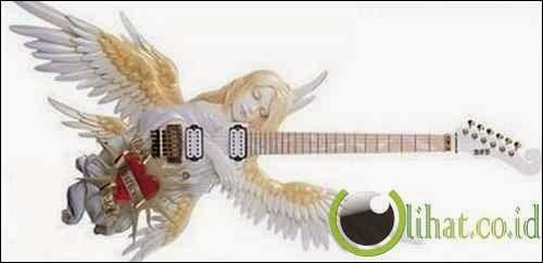 Ada Yang Punya Gitar Ini Gak Gan ???