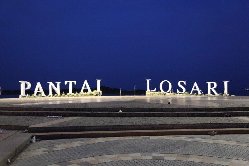 Tempat favorit merayakan Malam Tahun Baru di Beberapa Kota di Indonesia